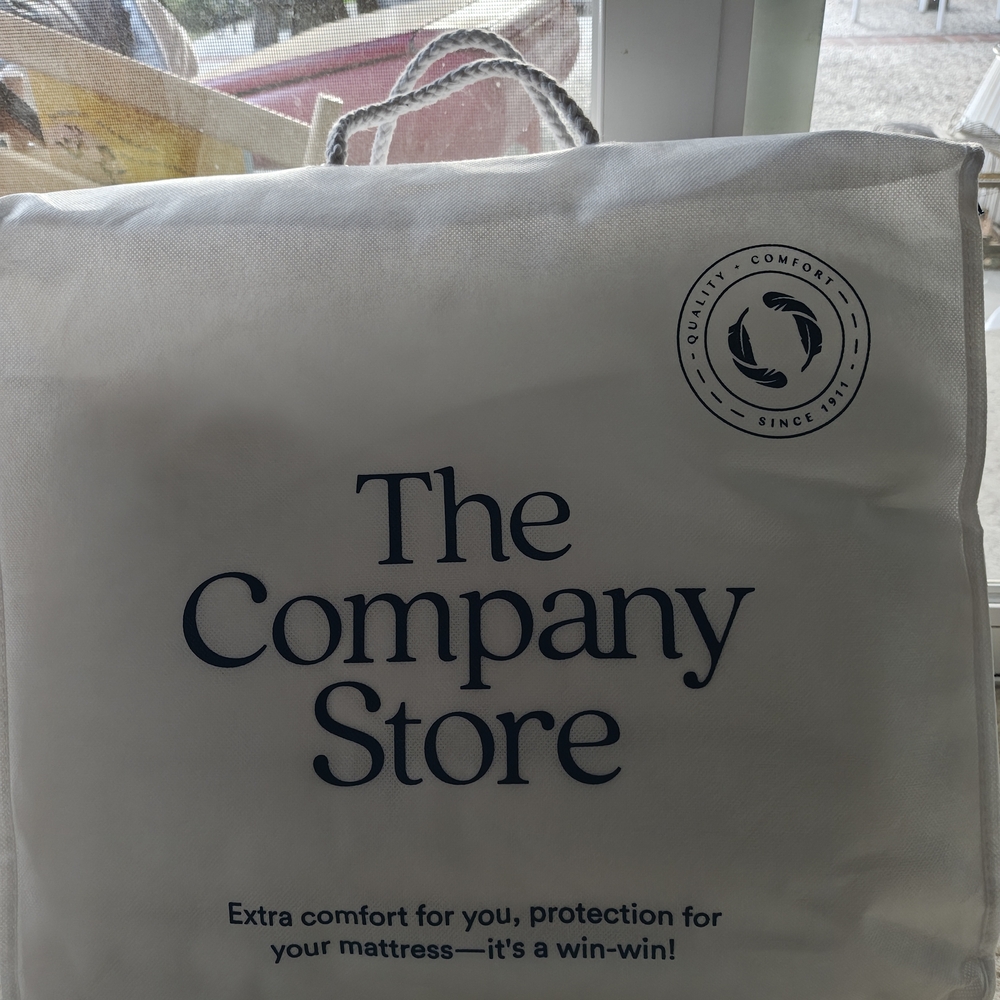 The Company Store White Mattress Protector - Cal King